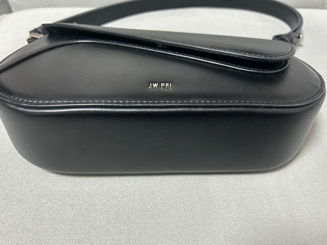 2/11削除予定【JW PEI】Addisyn ショルダーバッグ-ブラック