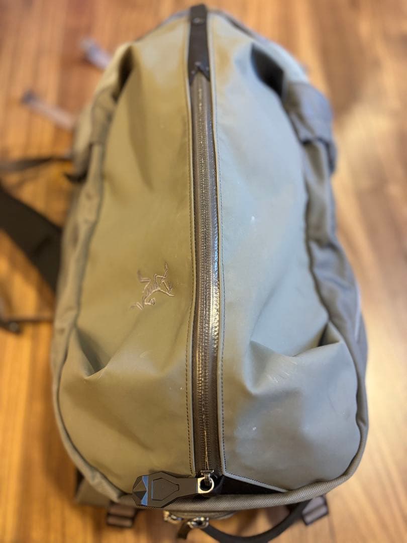 レア色！アークテリクス アロー22