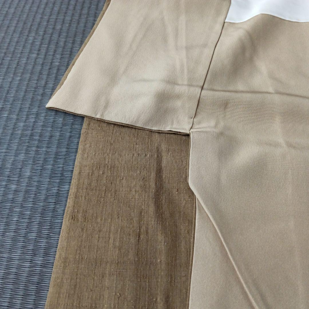 結城紬（との事で購入しております）色無地　紬　鶯茶色　梅幸茶　刺繍一つ紋入り