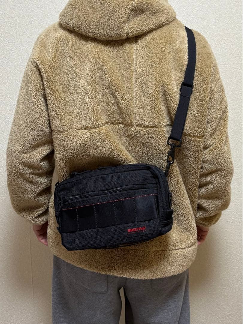 【美品】BRIEFING ショルダーバッグ MADE IN USA ブラック 黒
