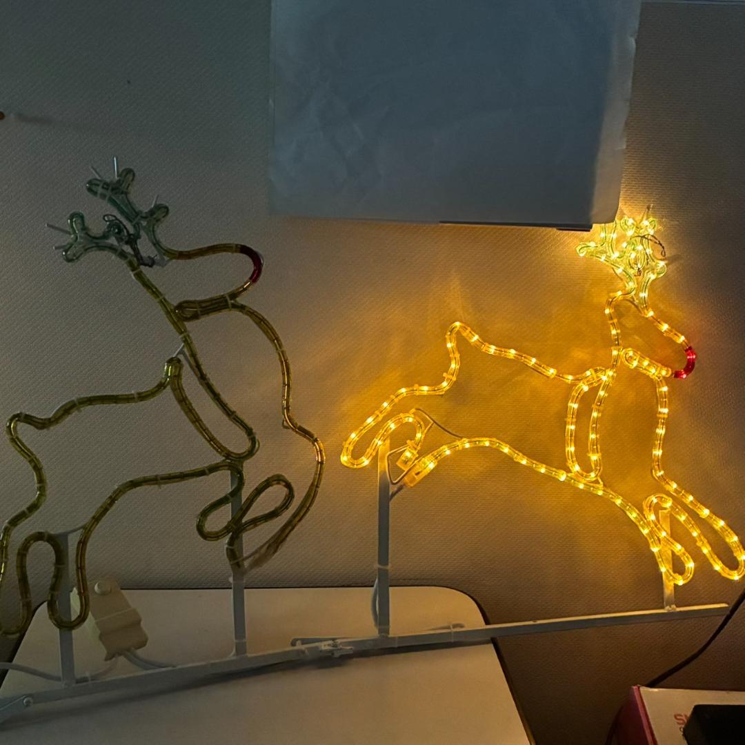 クリスマス　サンタクロースとトナカイ　動くモチーフ　25247