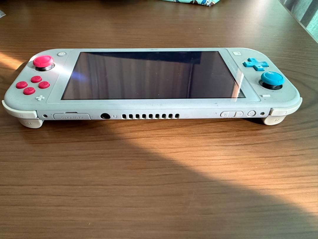 Nintendo Switch Lite ザシアン・ザマゼンタ　中古品