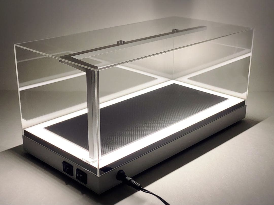 ★1/18 LED照明付アクリルケース（半艶ホワイト）