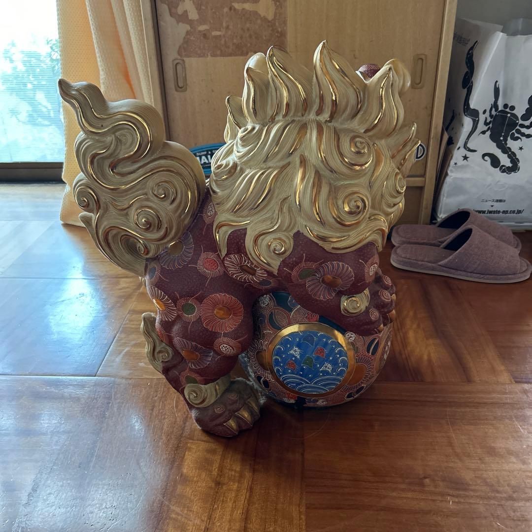 陶器獅子像 シーサー 花柄装飾