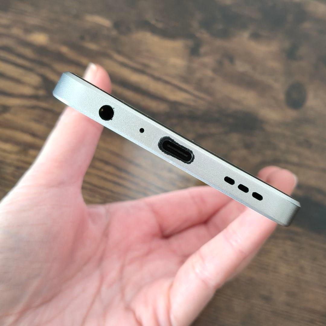 OPPO Reno9 A 本体