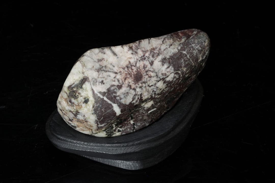 【希少・美石】菊花石 菊紋石 白菊 696g 天然石 水石 盆石 盆景 鉱物