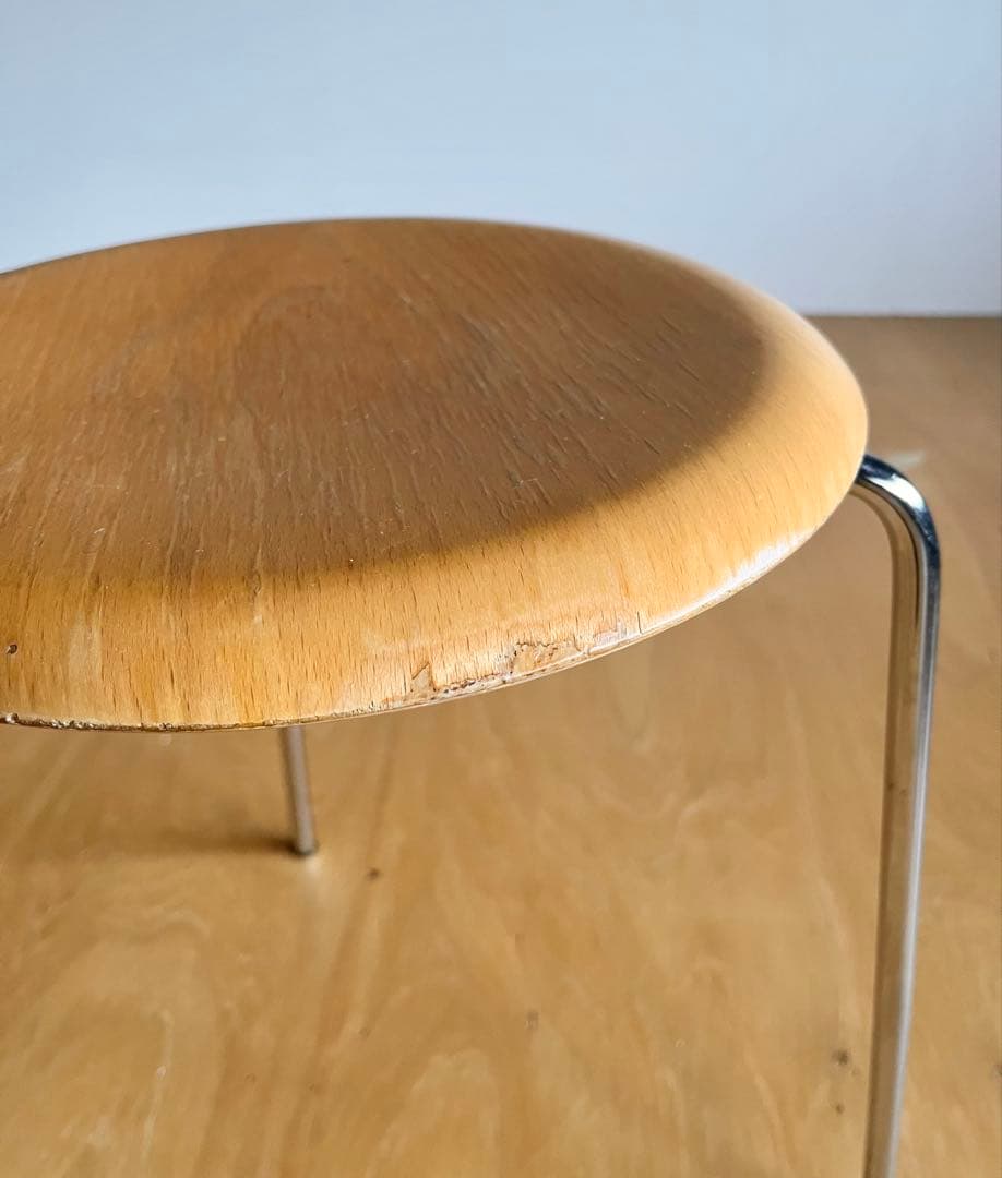 スツール Arne Jacobsen 3170 FRITZ HANSEN