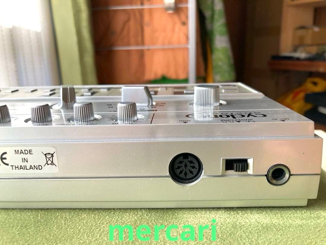 Cyclone Analogic Bass Bot TT-303 mk1 美品