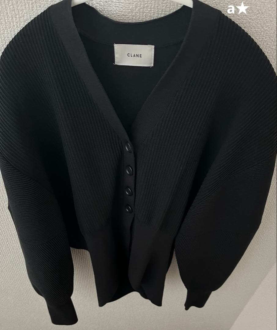 トップス CLANE CURVED SLEEVE KNIT CARDIGAN