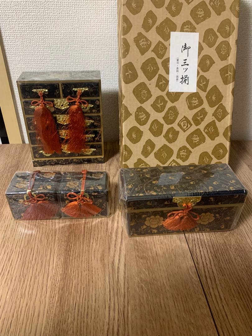 まこちゃん　４０号　お雛様道具セット　古代八重菊蒔絵　京風御所車