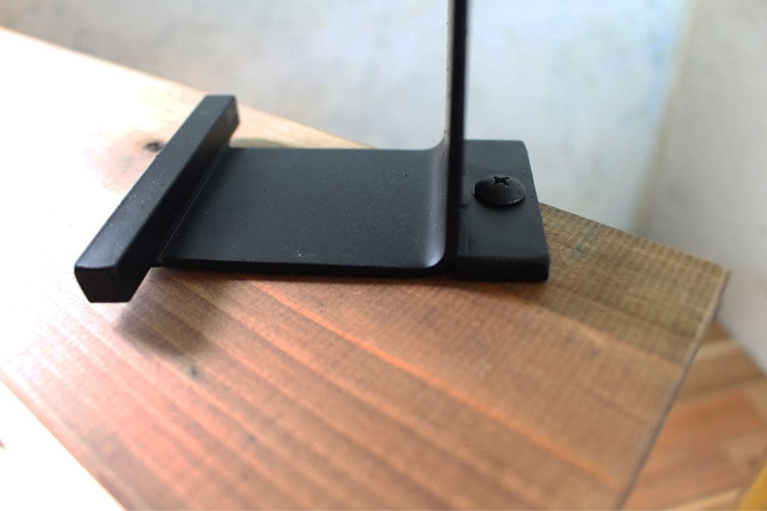 アイアンキッチンペーパーホルダー、スパイスラック、スマホスタンド