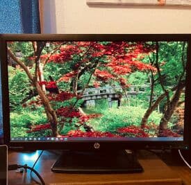 リモートワークにおおすめ◎40インチデスクトップモニター