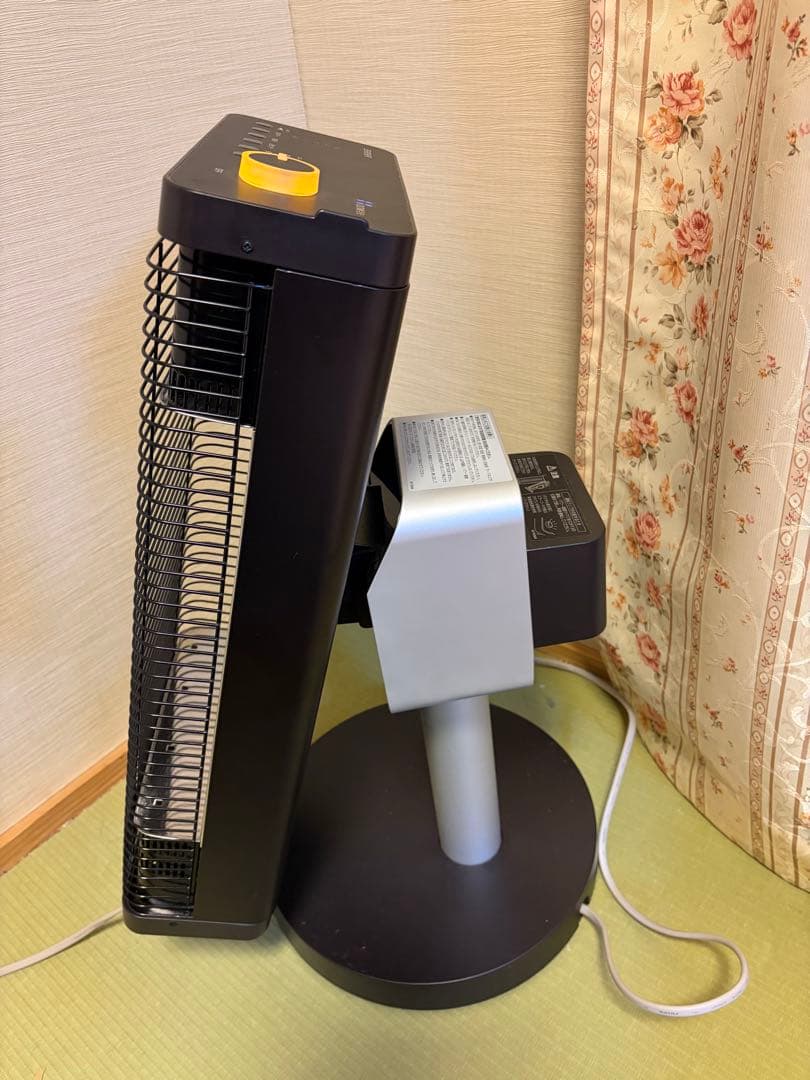 ダイキン　セラミックヒーター　遠赤外線