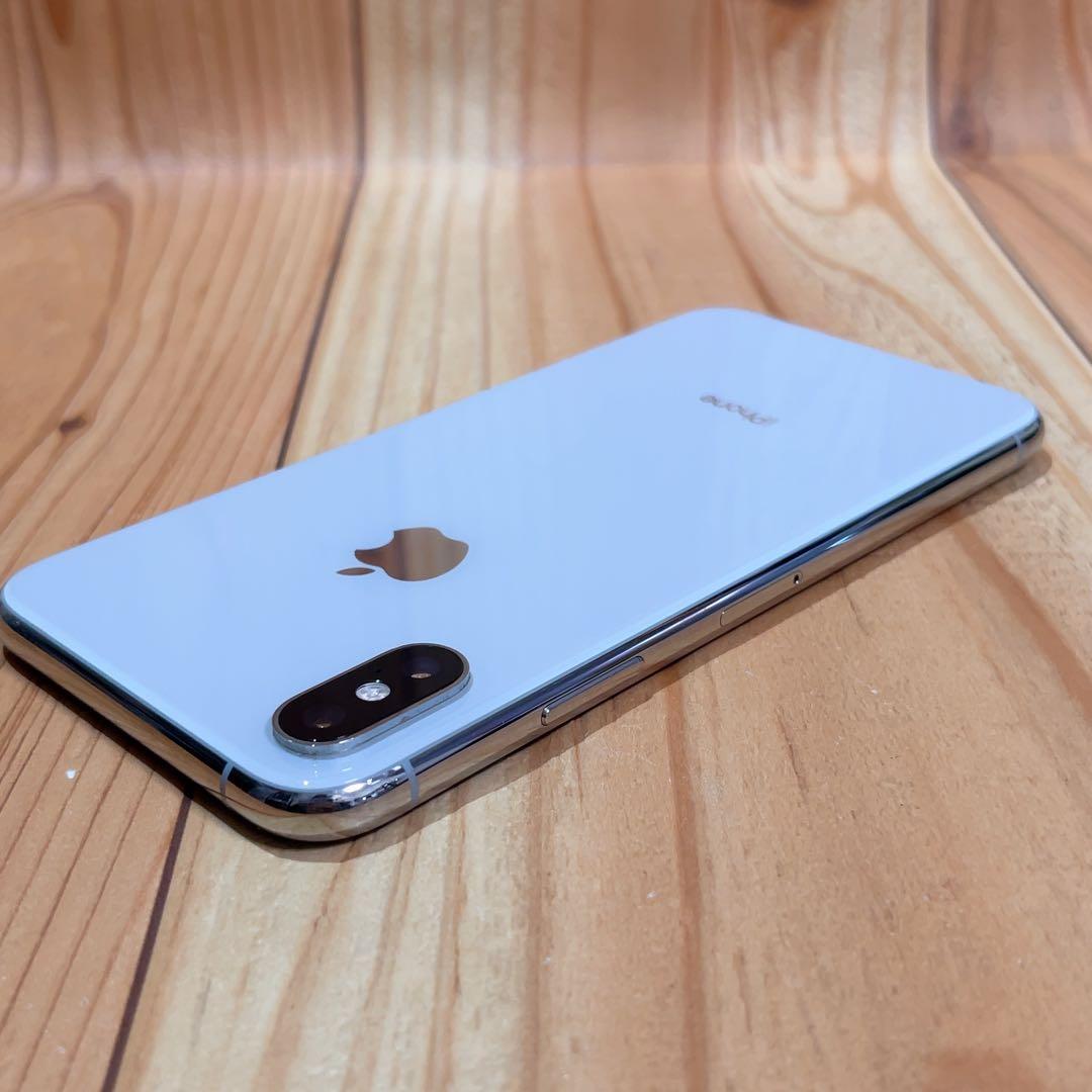 SIMフリー 本体 iPhone XS 256 GB 227 シルバー 電池良好