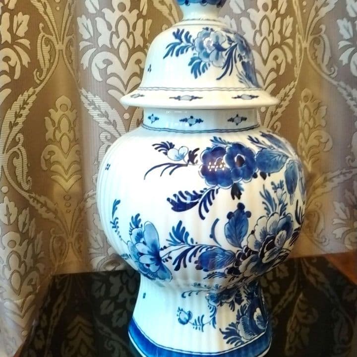 専用になりますヴィンテージ　オランダ　国立デルフト陶器工房製品　蓋付き花器　1点