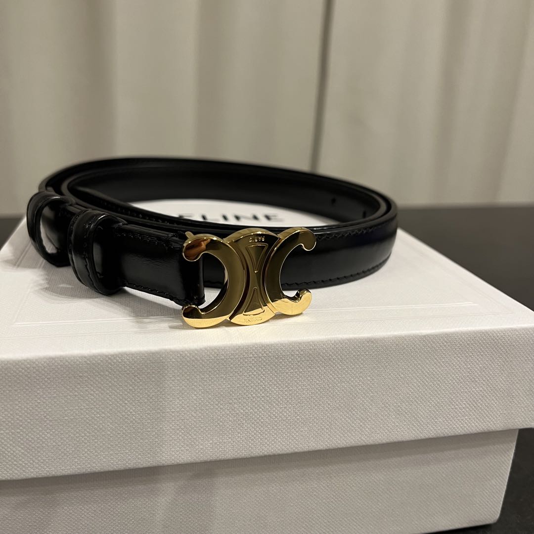 CELINE トリオンフ　スモール　ブラック ベルト ゴールドバックル 箱付き