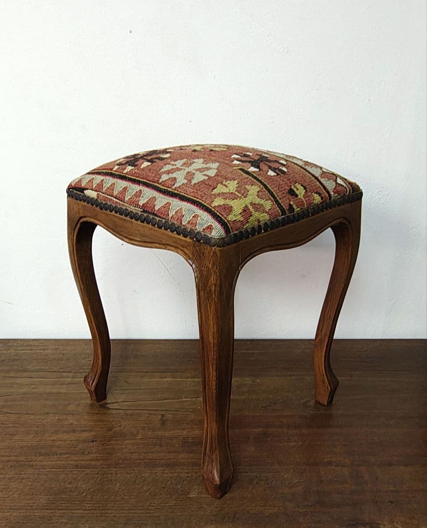 オールドキリム 木製 オーク材 猫足 スツール 椅子