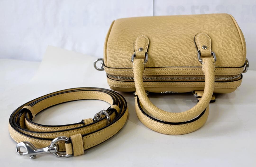 ほぼ未使用　コーチ ミニ ローアン ショルダーバッグ 2way PVC ホワイト