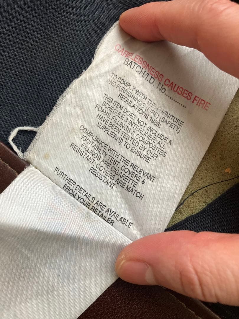 イギリスアンティーク　チェスターフィールドソファ