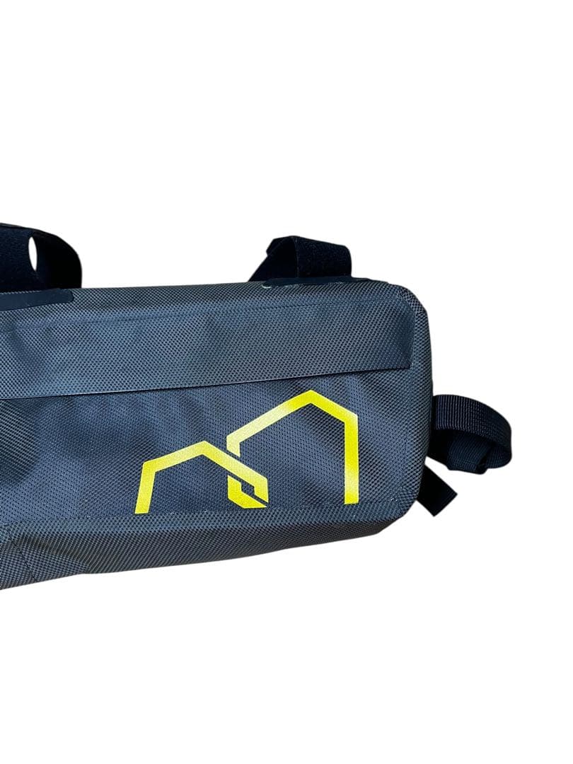 APIDURA フレームバッグ 4.5L 防水　防水グレー