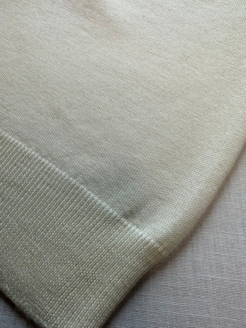 【美品クリーニング済】GRAN SASSOアイボリーホワイトタートルネック48