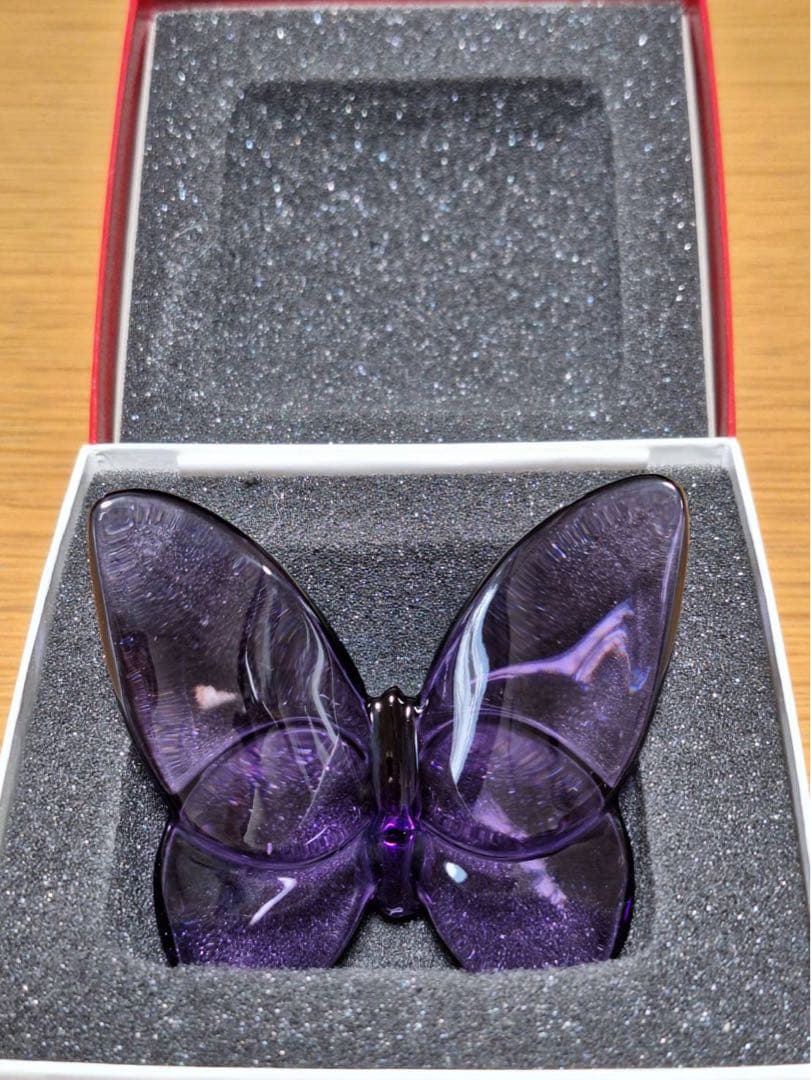 Baccarat バタフライ　箱付き　ガラスオブジェ パープル