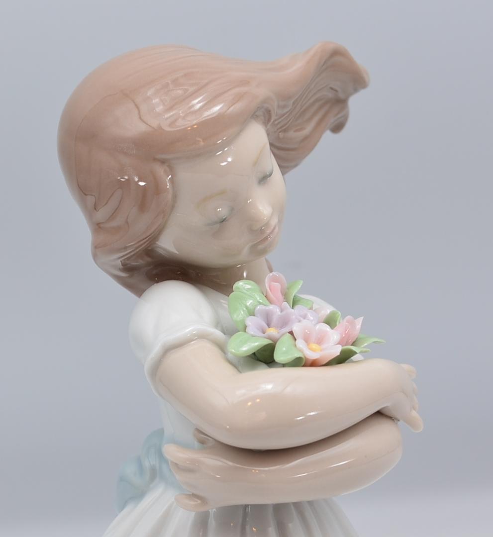 さわやかな風　＃8248　★リヤドロ　スペイン　ポーセリン　光沢仕上げ　絶版