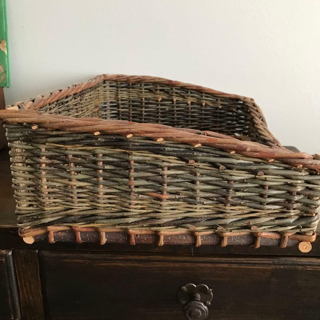 フランス　エミリー・ルイヨン バスケット　　　(市川籠店　カゴアミドリ