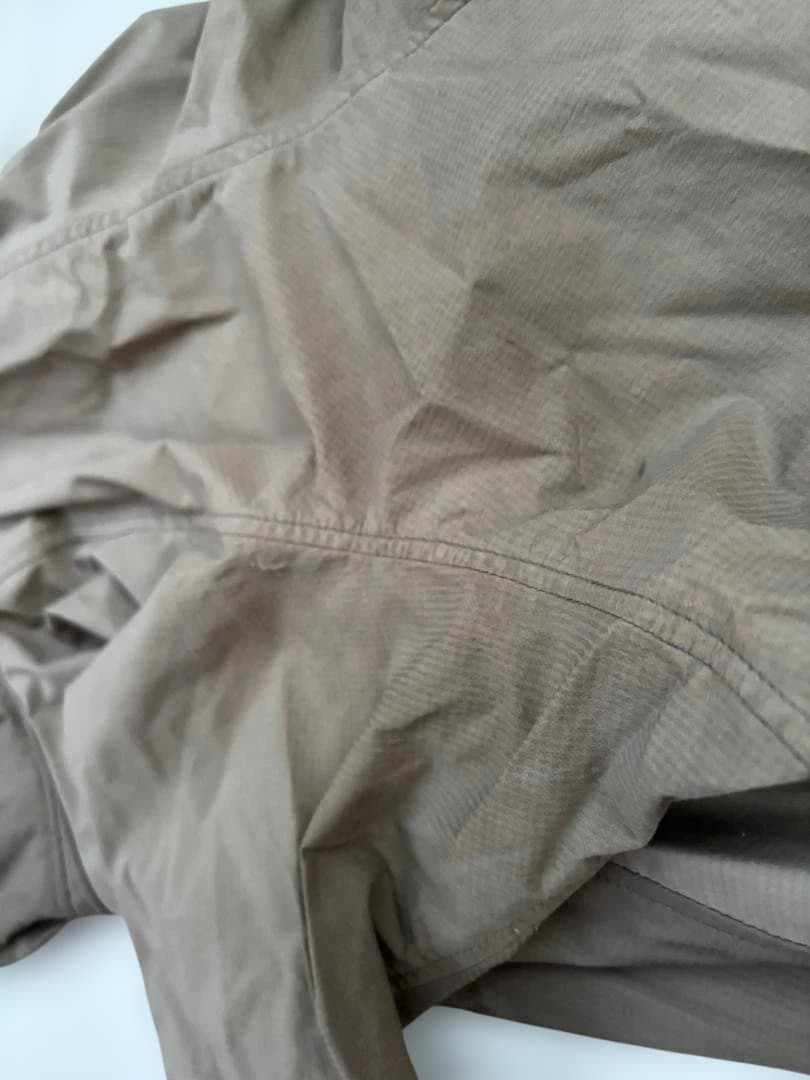 ALPHAICON RAIN DOG GUARD 4L　(グレー）