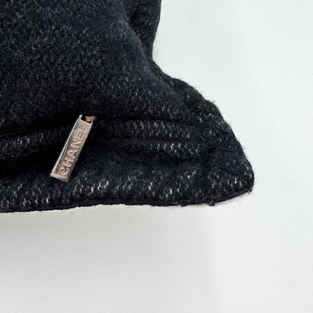 未使用品✨CHANEL カシミヤ　クッション　ココマーク　グレー　アイボリー