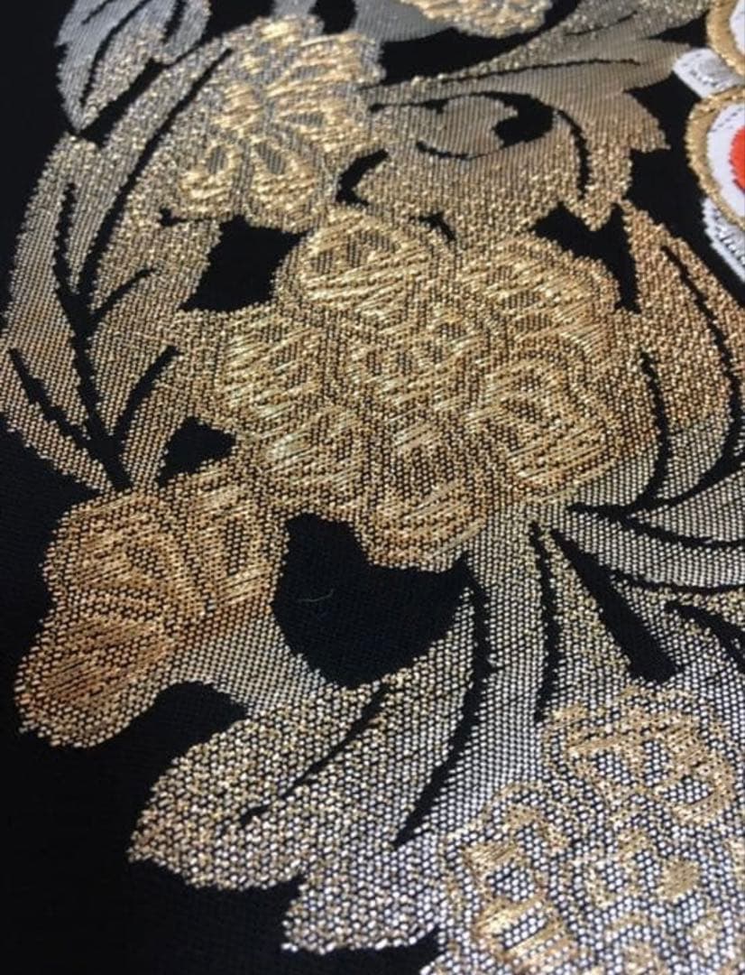 インパクトが放つ【名古屋帯】正絹　刺繍　ブラック