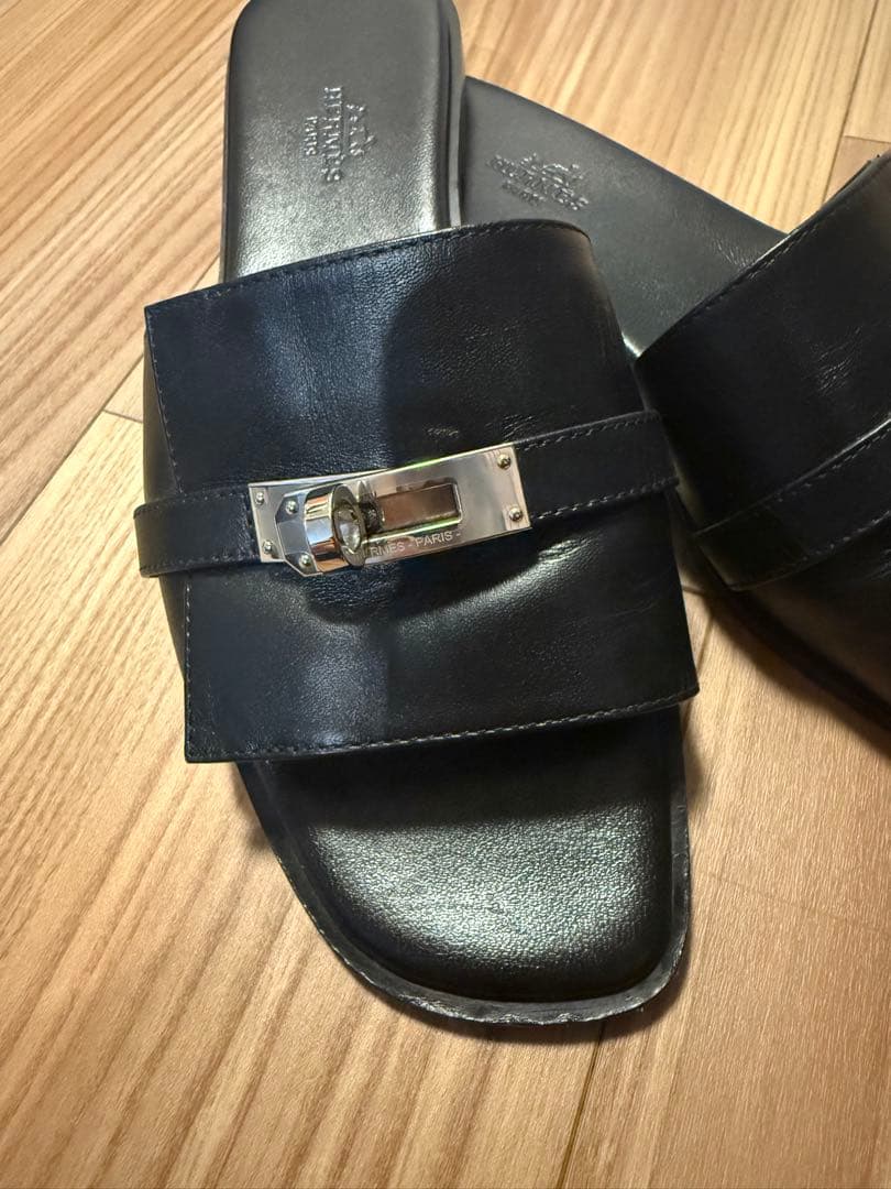 HERMES ブラック サンダル 37 【ジュリア】
