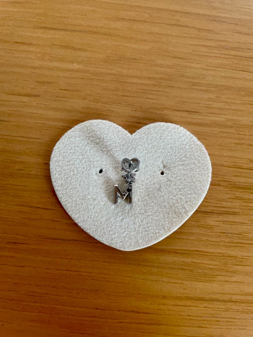 ポンテヴェキオ　ダイヤの星とMの片耳用ピアス　K18WG