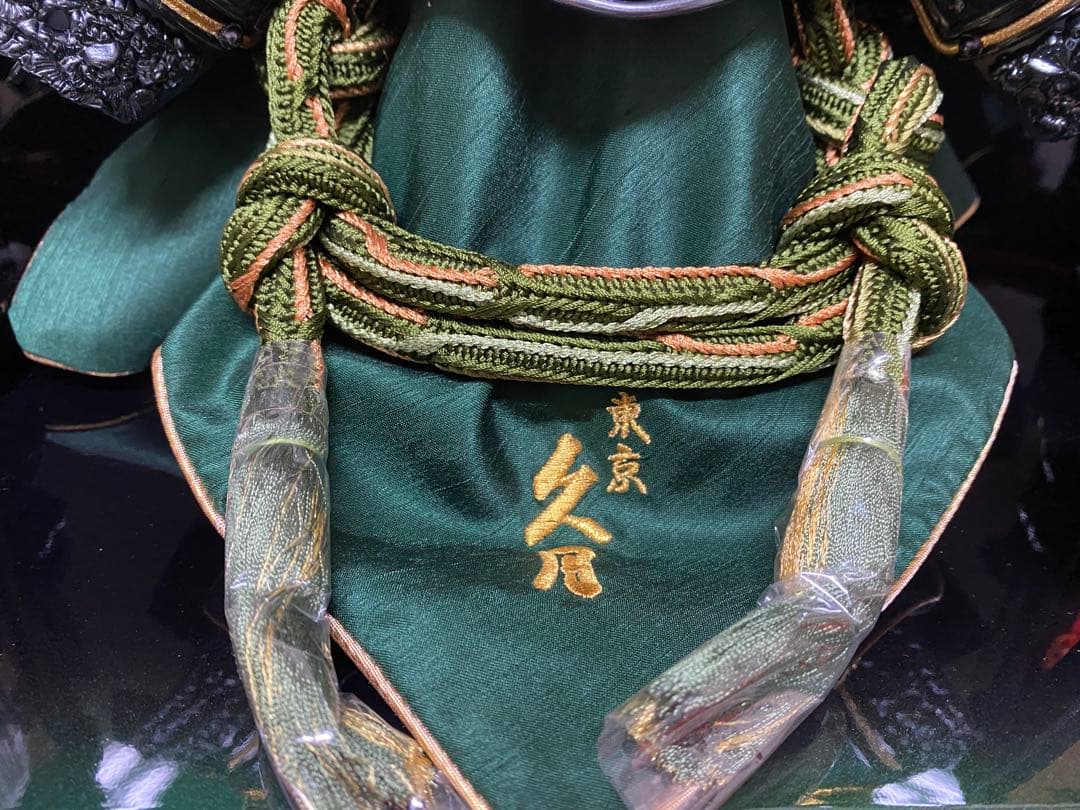 東京久月　五月人形　家紋付き兜飾り収納セット・シルバー兜・天空シリーズ