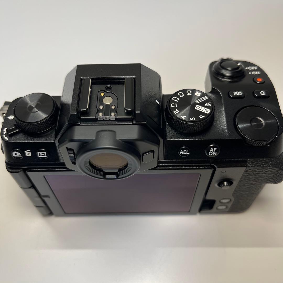 FUJIFILM 富士フイルム X-S10 ミラーレス一眼カメラ本体 ブラック