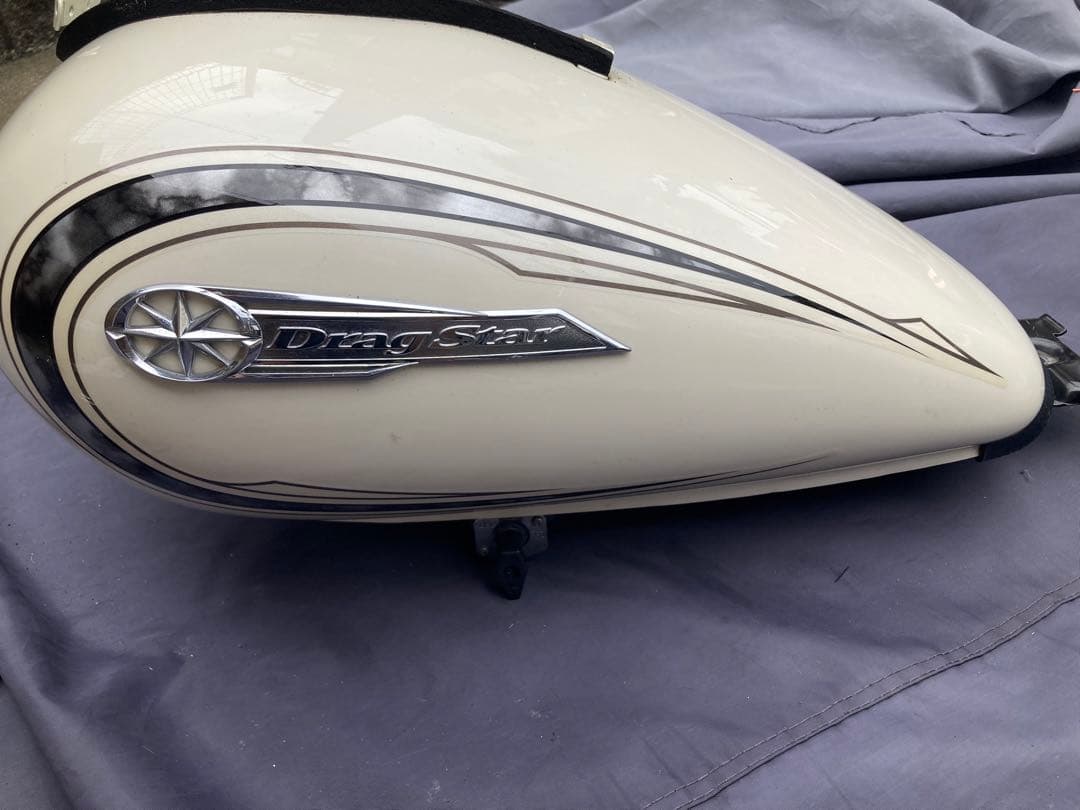Drag Star250純正バイクタンク ホワイト 2012年式