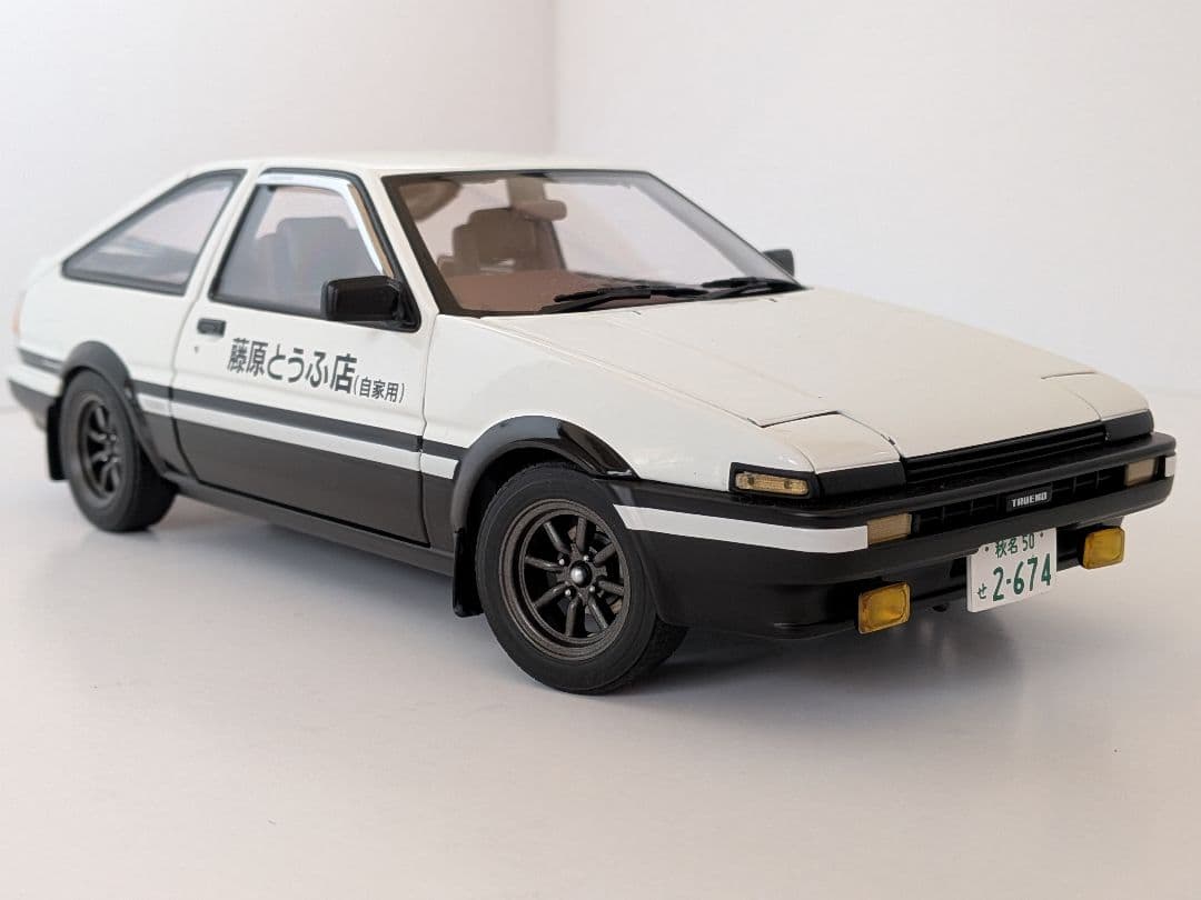 オートアート 頭文字D-覚醒-トヨタ スプリンタートレノ(AE86)1/18