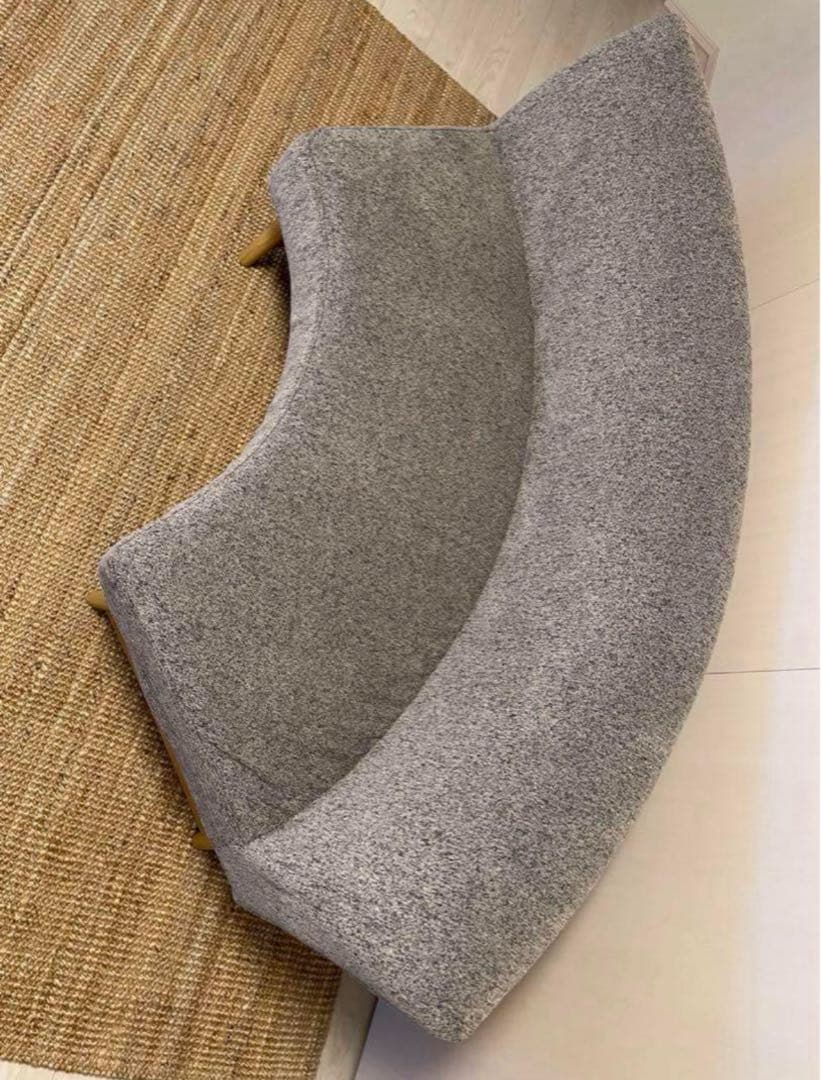 カーブ型ソファ　グレー