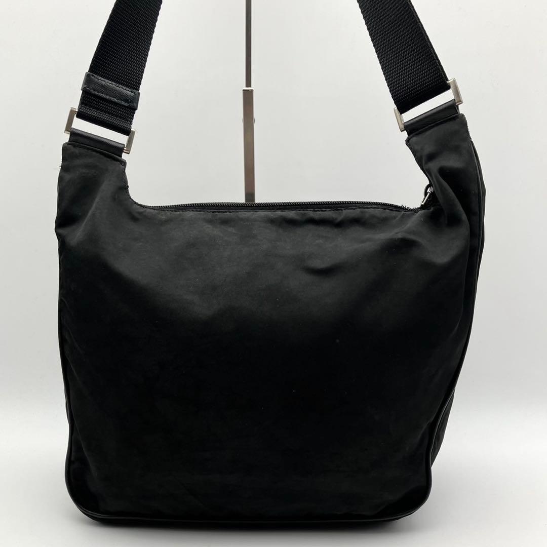 PRADA プラダ ショルダーバッグ　三角ロゴ　テスートナイロン　ブラック