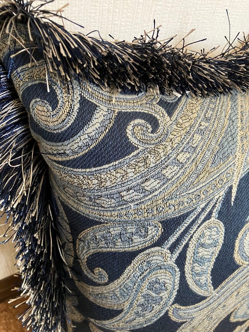 ジェニファーテイラー 収納付スツール＋フリンジクッション