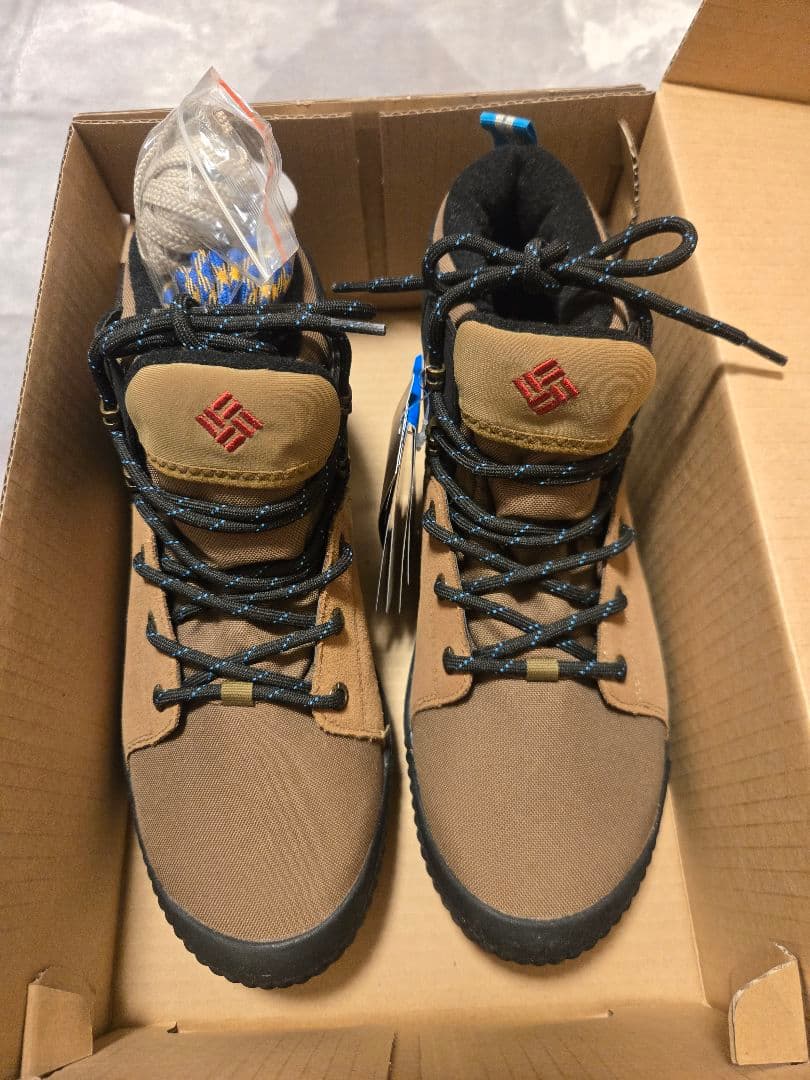 Columbia アウトドア スニーカー