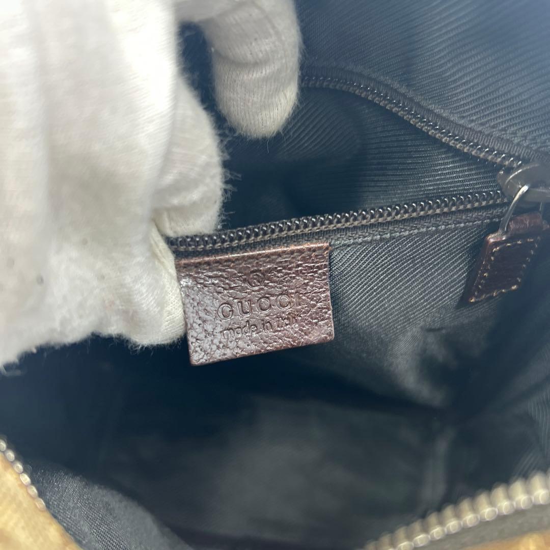 GUCCI グッチ GGキャンバス ショルダーバッグ　レザー　ロゴ