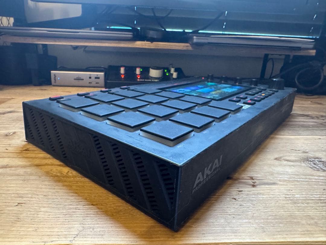 AKAI ｜ MPC LIVE