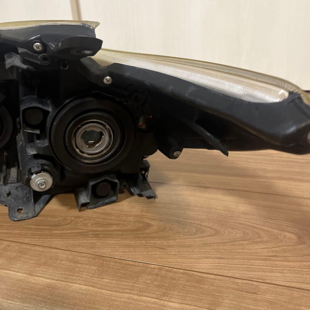 ヘッドライト 30プリウス US風