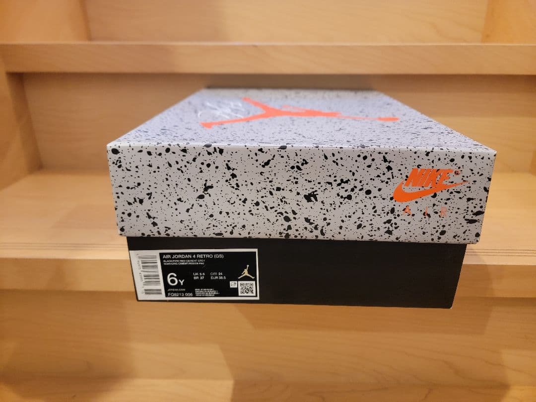 新品　24cm Nike GS Air Jordan 4 Retro Bred