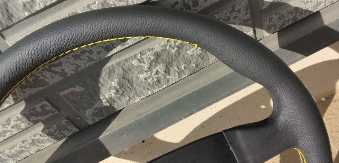 す*ー様 momo ヴェローチェ 32パイ ホーンボタン付き