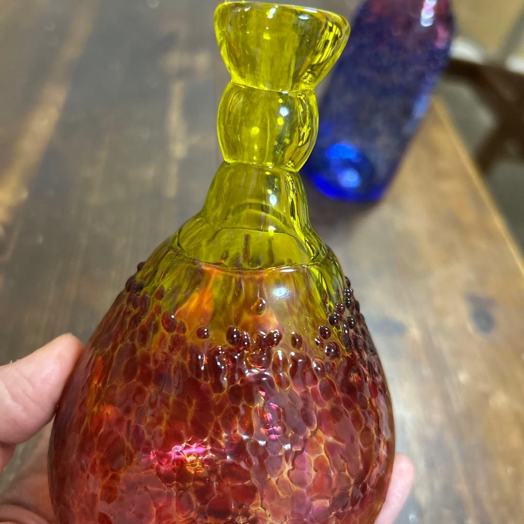 ガラス作家　作家物　花瓶　一輪挿し　ドリンクボトル　吹きガラス