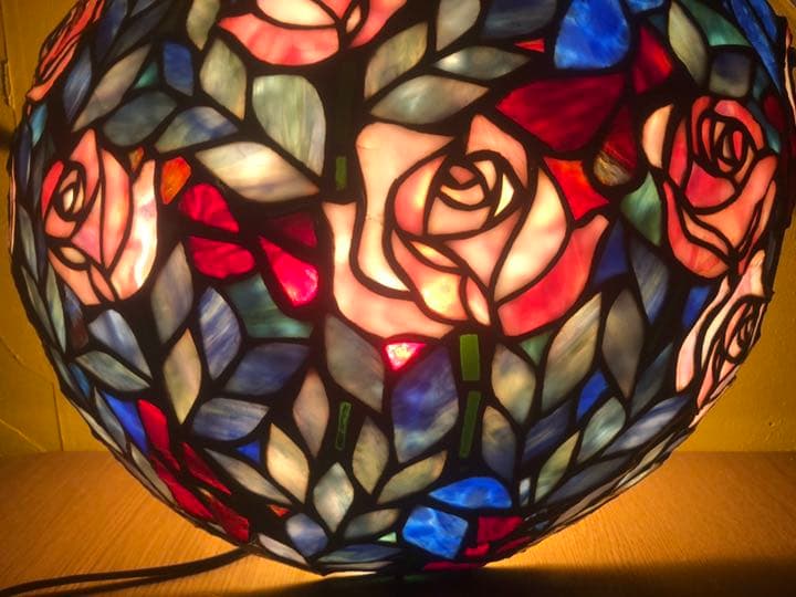 ハンドメイド　ステンドグラス　壁掛け照明　ヨーロッパ　ヴィンテージ