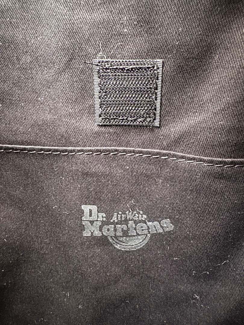 Dr. Martens ブラックバックパック