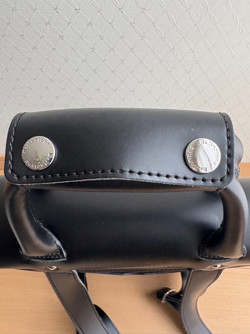 Dr. Martens ブラックバックパック